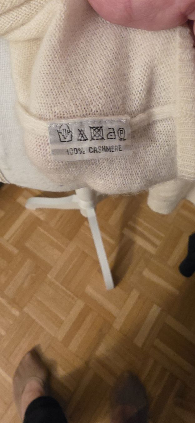 Globus Maglioni & Felpe: Damen Pullover Globus 100% Kaschmir Creme Grösse S – Usato da St. Gallen venduto da mania03 4