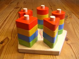 buntes Steck- und Sortierspiel von Eichhorn, 21-teilig,