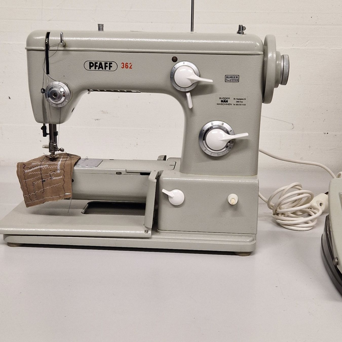 Pfaff Macchine da cucire: Pfaff 362 Industrie Nähmaschine – Usato da Bern venduto da latrouvaillebern