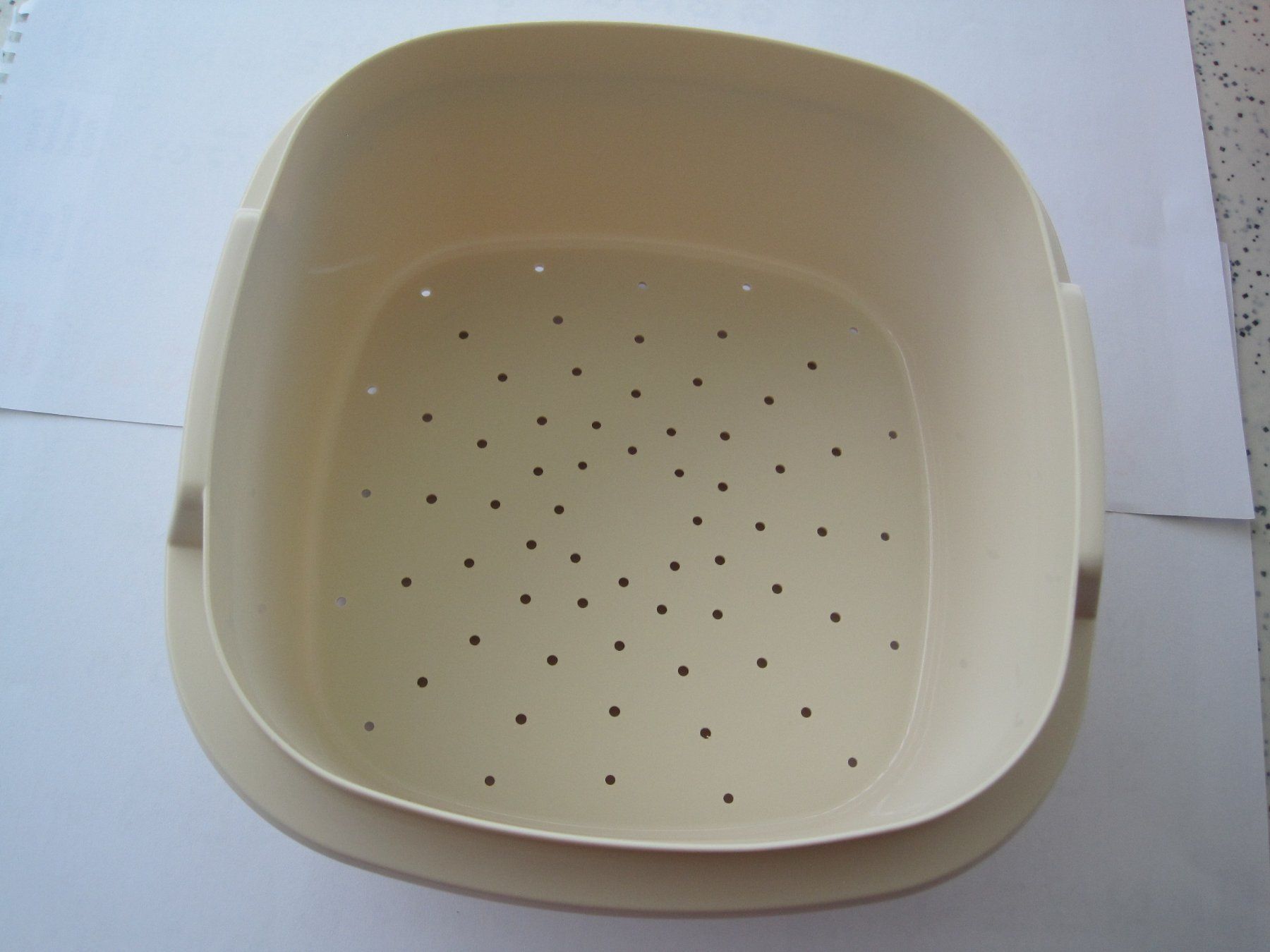 Tupperware Recipients et similaires: Tupperware Multi Server mit Siebeinsatz und Deckel – D'occasion à Schachen LU par moepsli5 3