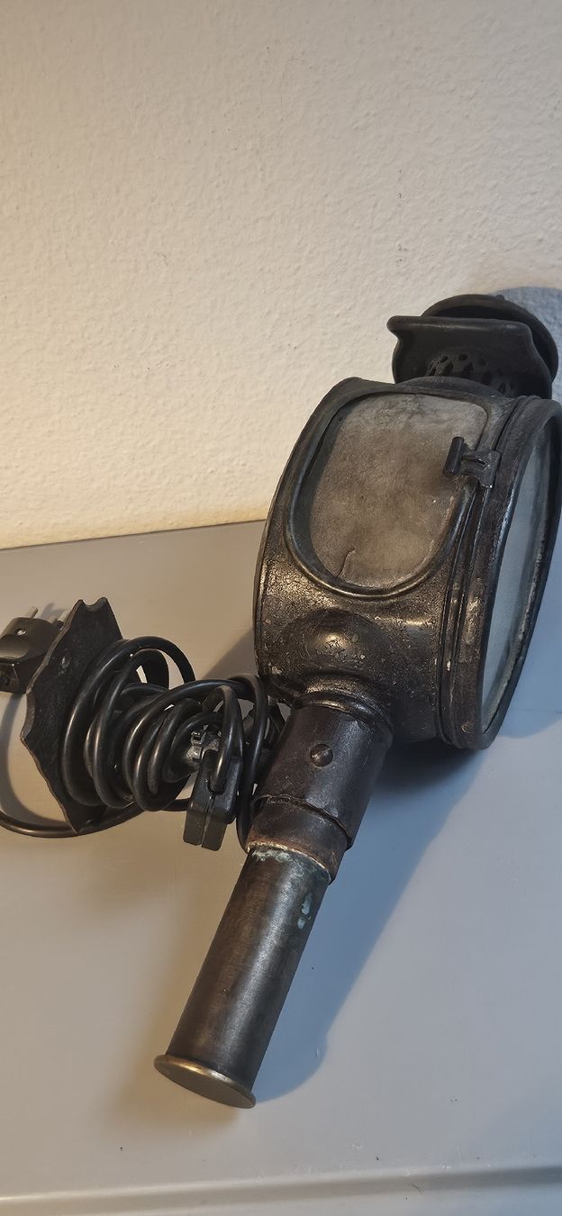 Lampade: Alte Kutschenlampe mit Wandhalterung – Usato da Belp venduto da Ginus85 6