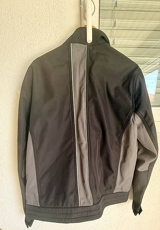 Vestes: Harley Davidson sotfshell jacket neuve  – D'occasion à Bouveret par mar_68vh 1