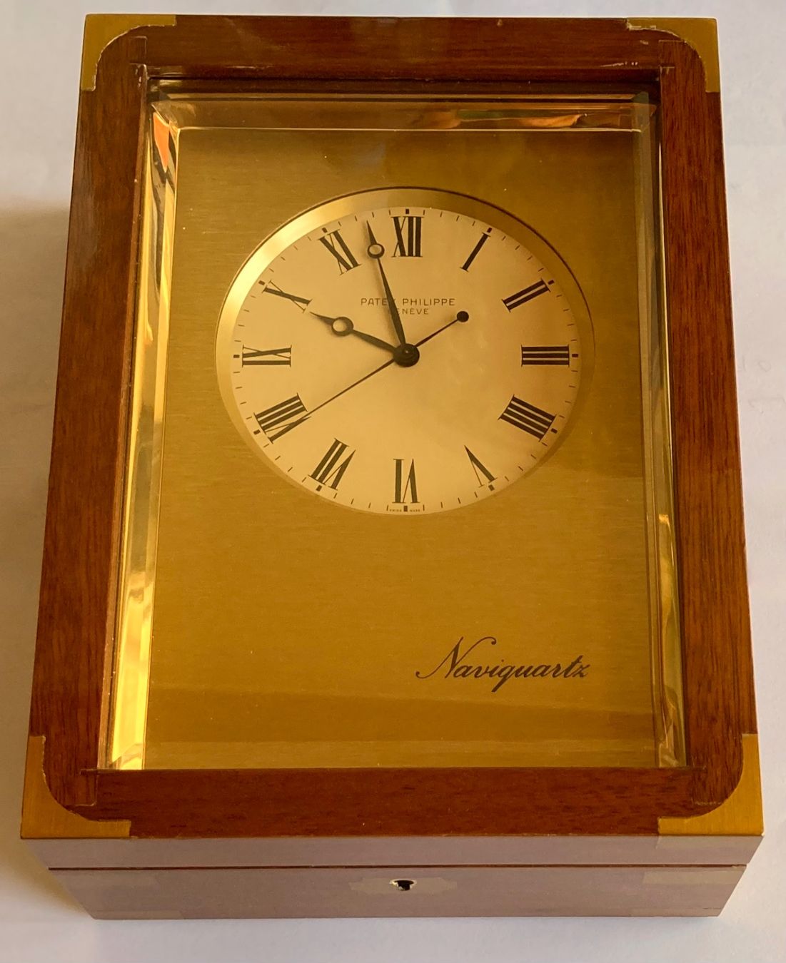 Patek Philippe Orologi da terra & Orologi da parete: Patek Philippe Novoquartz Tischuhr – Usato da Hünibach venduto da Prayingmantis 2