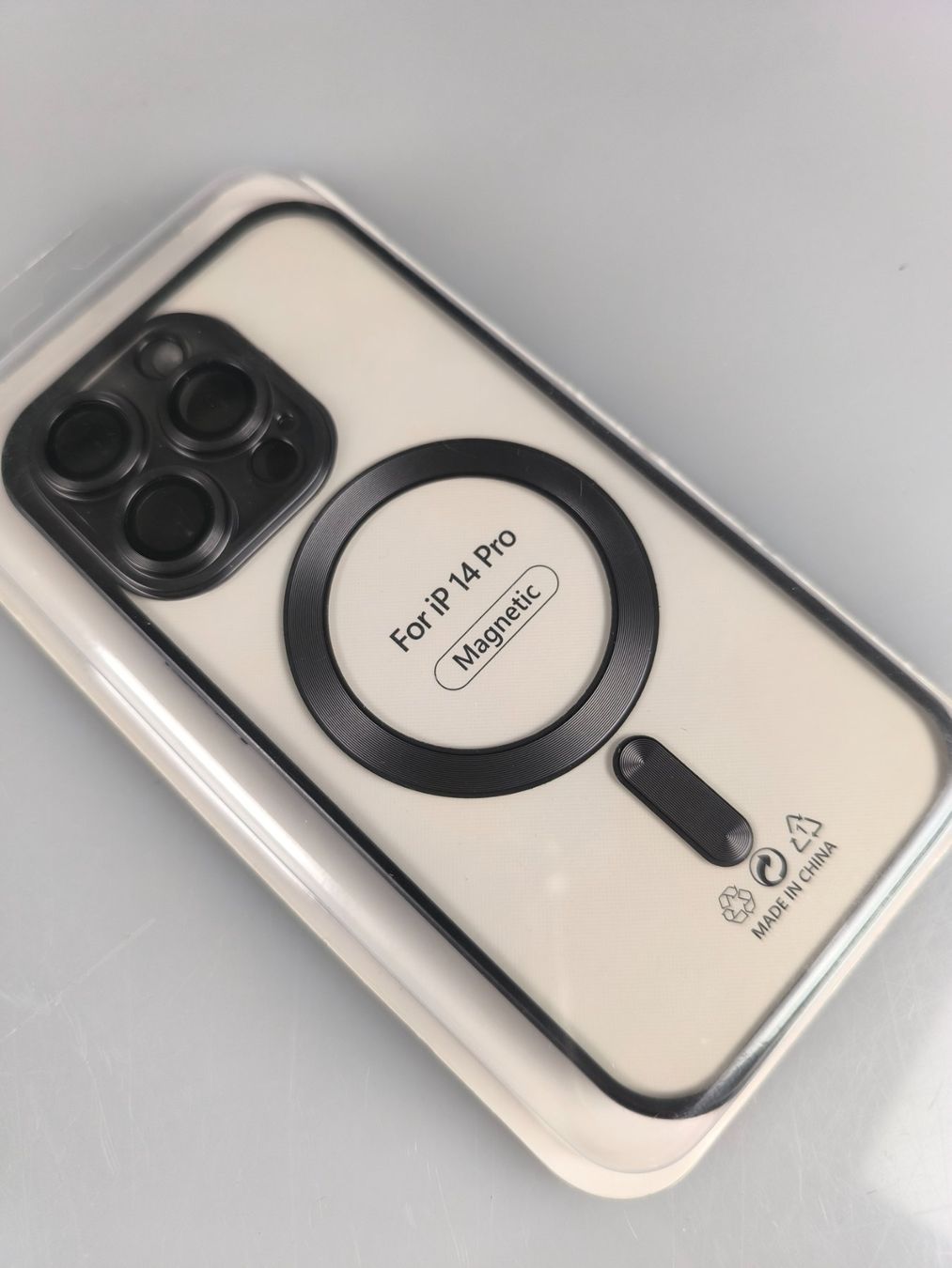 Apple Covers & Schutzfolien: Neue iPhone 14 Pro Hülle - Transparent mit Magnet-Halterung – Neu und originalverpackt aus Rüti ZH von Restwert_Rueti_ZH 1