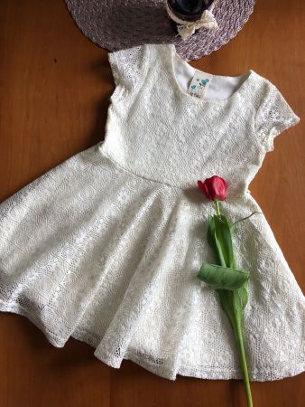 Mädchenkleid 98 (3T)