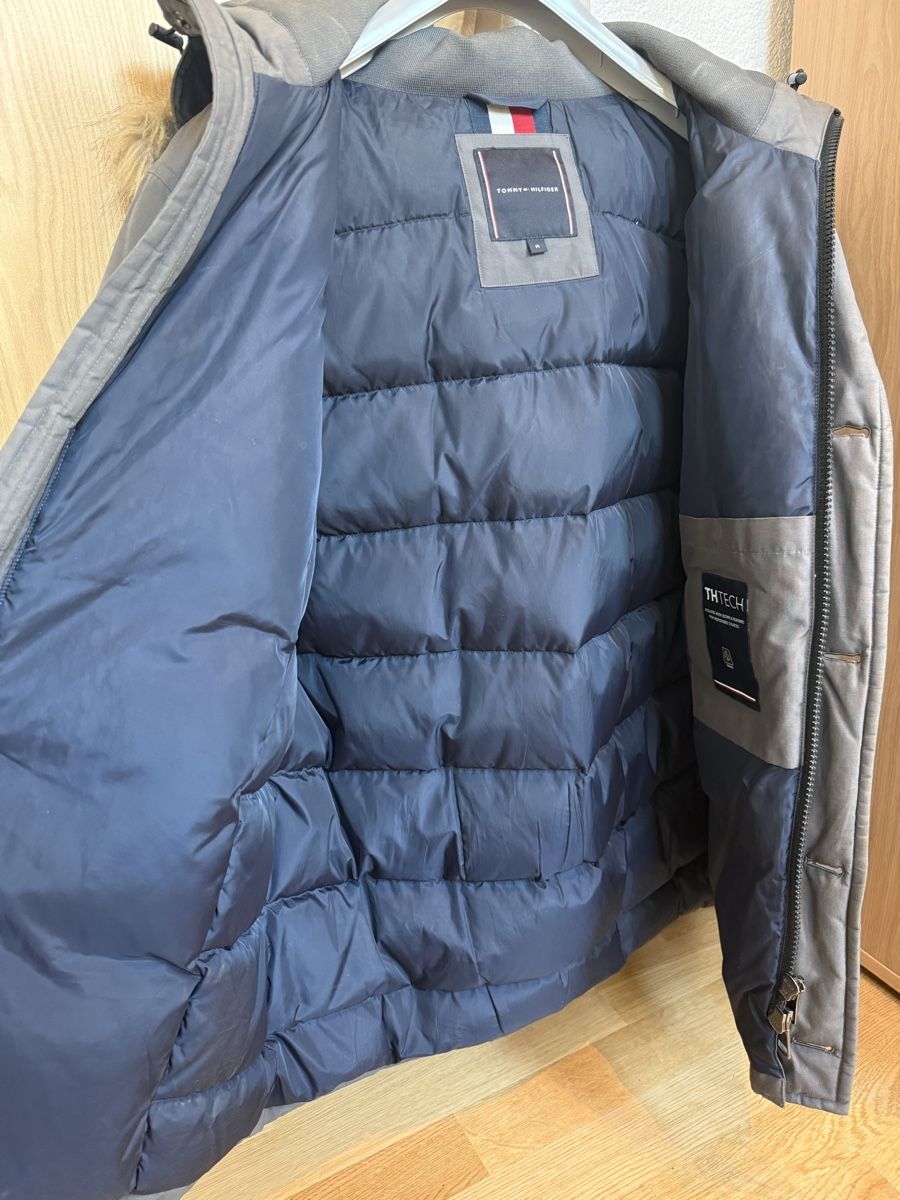 Tommy Hilfiger Jacken: Tommy Hilfiger Daunenjacke Grösse M – Gebraucht aus Leibstadt von iry_jn6n 3