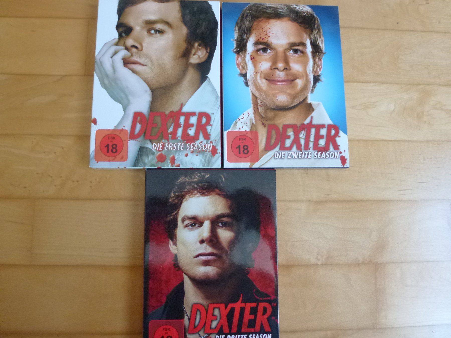 Tutti i DVDs: Dexter - Staffel 1-3 (12 DVDs) – Nuovo (secondo la descrizione) da Bern venduto da Frebo