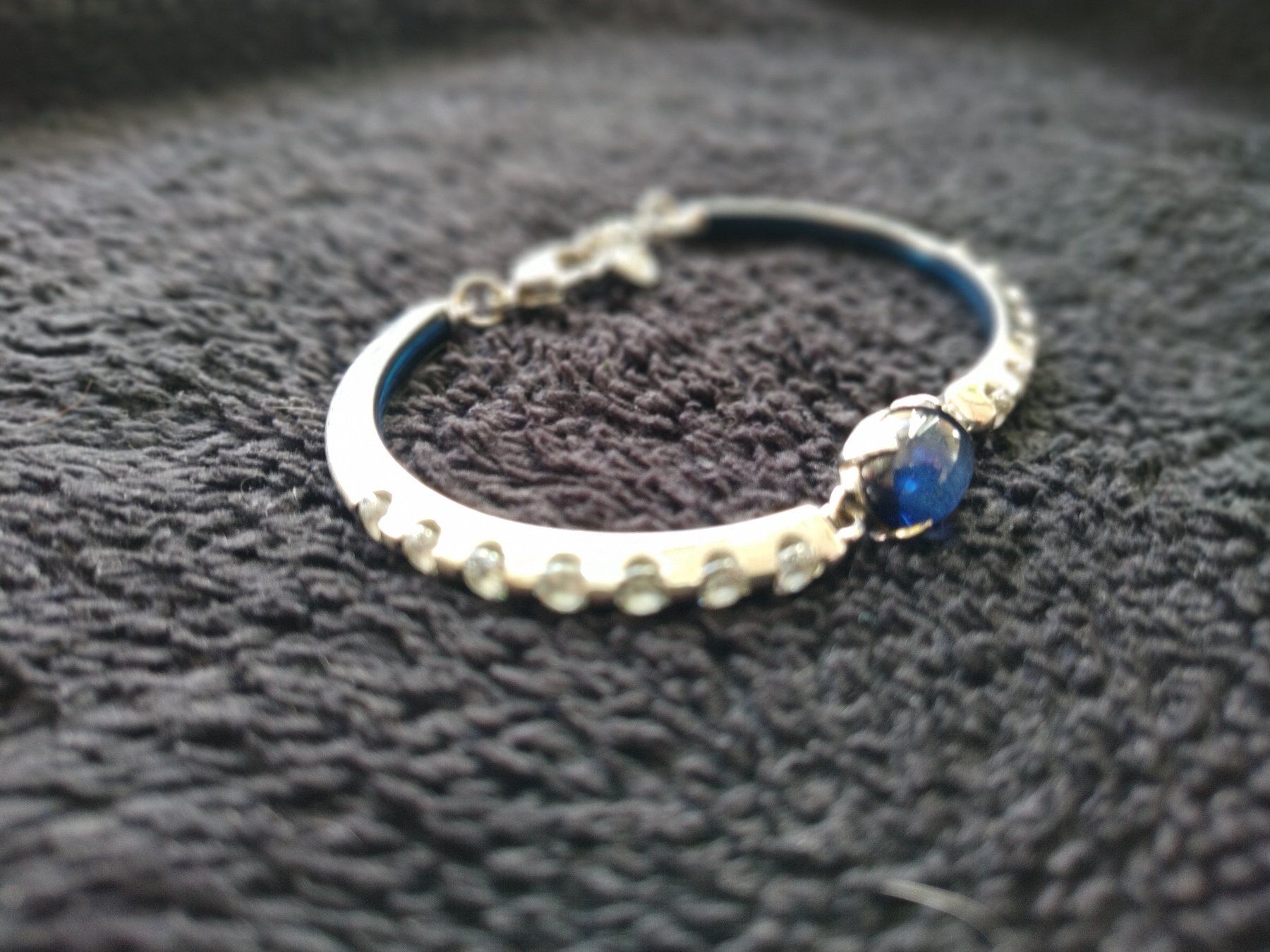 Bracciali & Braccialetti: Bracelet strass et Pierre Bleue – Usato da Mühleberg venduto da Eliboub 2