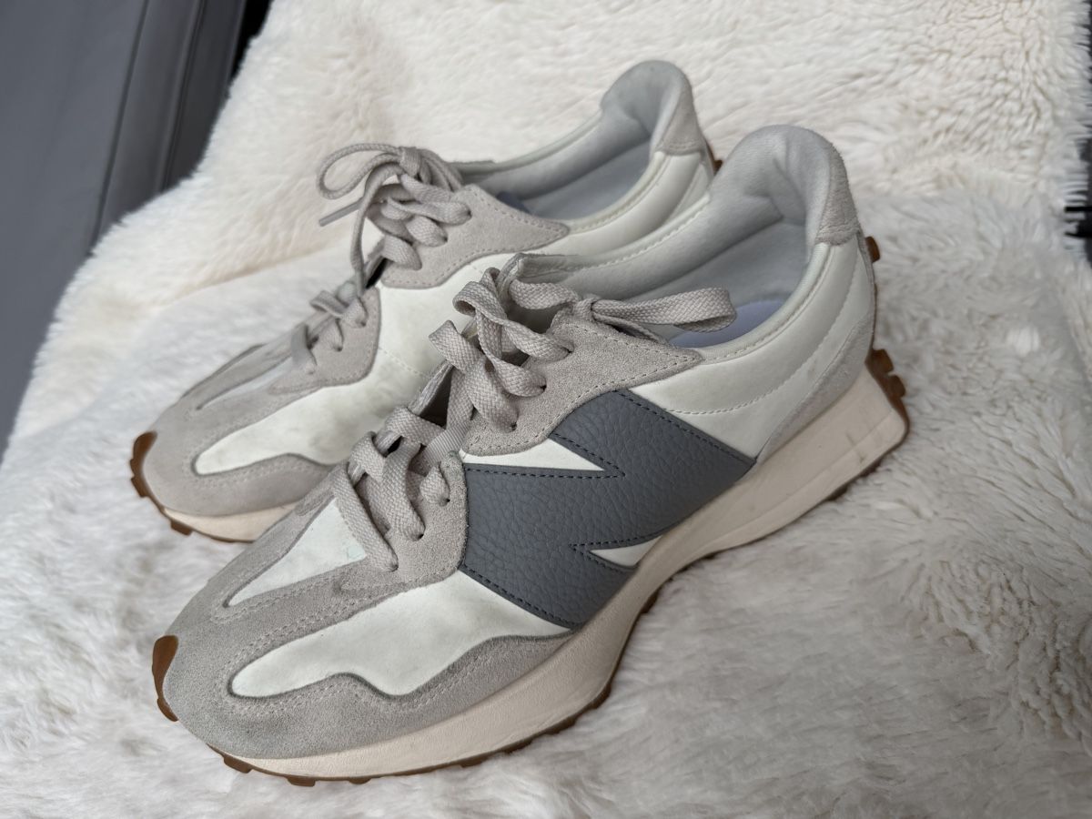 New Balance Herrenschuhe: New Balance 327 Sneaker – Gebraucht aus St.Gallen von bubo2008