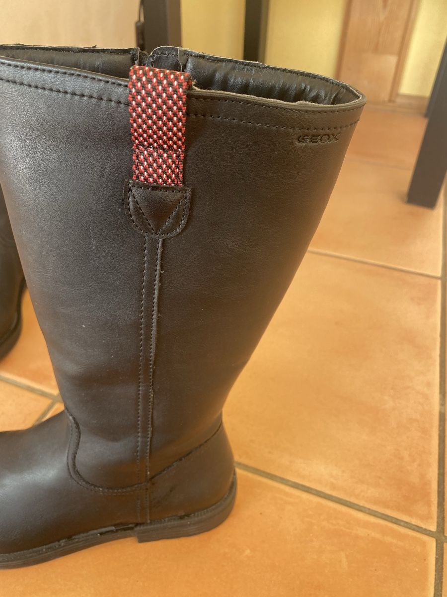 Geox Scarpe da donna: GEOX bottes 38 comme neuf cuir – Nuovo (secondo la descrizione) da Belmont-sur-Lausanne venduto da chu_vxf5 2