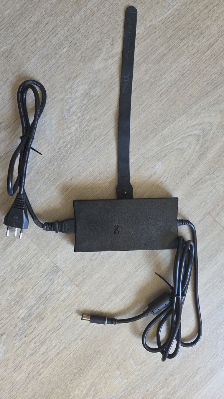 Dell Ladegeräte: Dell Alimentation ac/dc adapter 130W – Neu (gemäss Beschreibung) aus Coffrane von plop