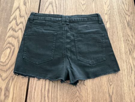 Schwarze Jeansshorts Grösse M- ideal für den Sommer!