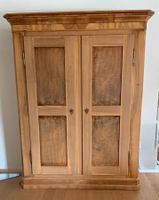 Hallenschrank / Schrank Antik