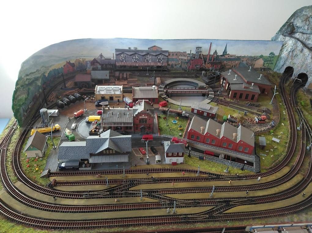 Modellini di ferrovie: maquette de train N (160e) – Usato da Le Sentier venduto da cpvj 2