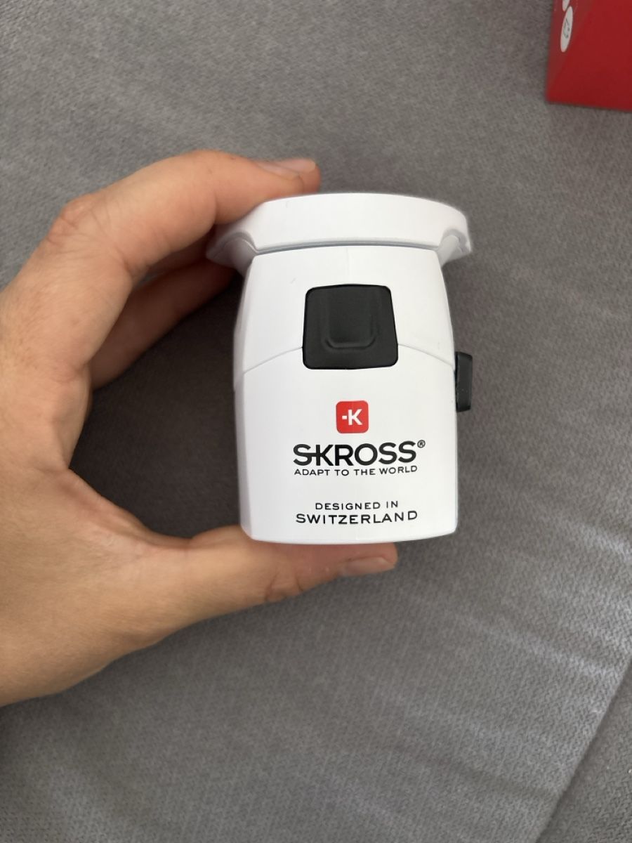 SKROSS Unità & Adattatore: SKROSS World Adapter – Nuovo (secondo la descrizione) da Kirchberg BE venduto da LiiLaaLuu_98 1