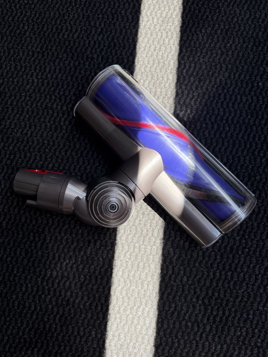 Dyson Autres articles pour la maison: Dyson brosse  – D'occasion à Meyrin par SA_3006