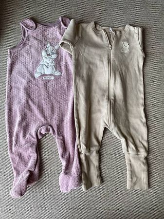 Pyjama/ Strampler Grösse 68