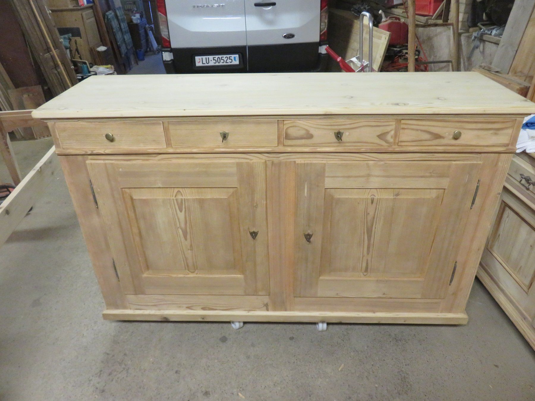 Cassettiere: grosse antike Anrichte / Sideboard / Kommode – Usato da Ruswil venduto da Mfladibus 1