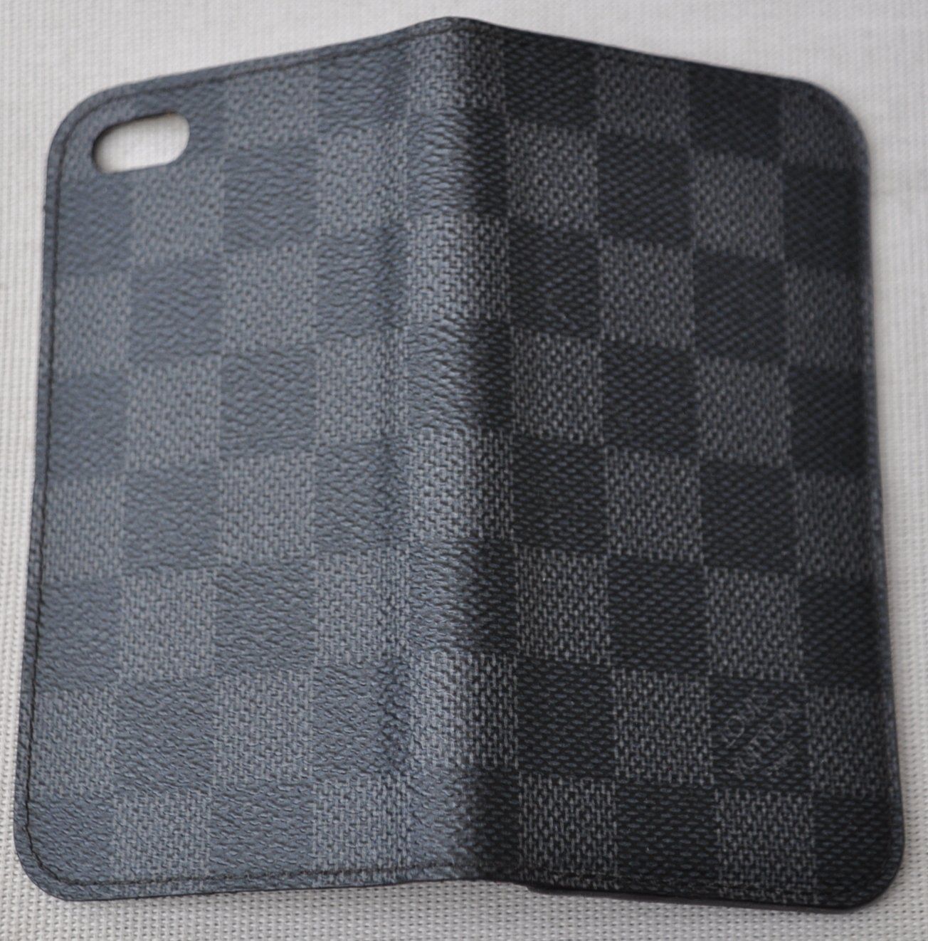 Louis Vuitton Cover & Protezioni schermo: Louis Vuitton  Hülle  / coque - iPhone – Usato da Collonges venduto da arashee 5