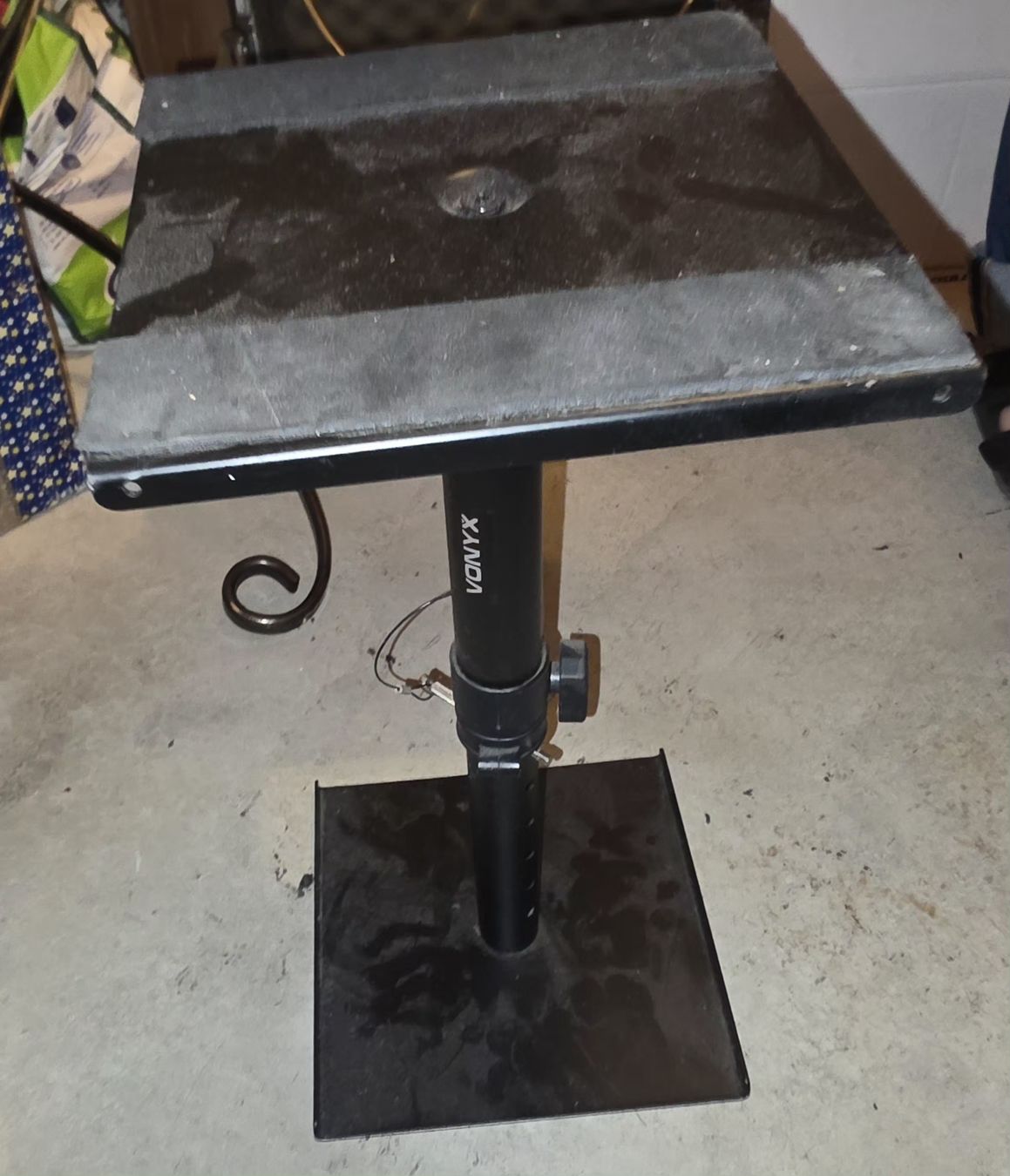 Wandhalterungen: Vonyx Speaker Stand - Adjustable Height, Stable Base! – Gebraucht aus Birmensdorf ZH von rob_mjl8 2
