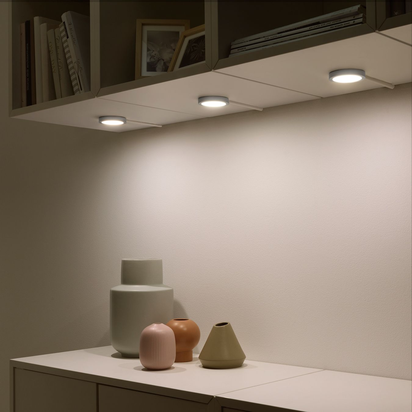 Ikea Lampade: Ikea VAXMYRA LED spotlight, white 2 – Usato da Zürich venduto da xl3vax