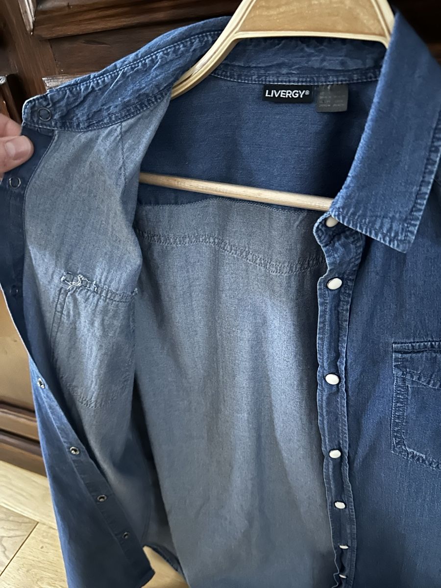 Camicie: Denim Shirt, Size M - Stylish and Light – Nuovo (secondo la descrizione) da Genève venduto da fil_6zdf 2