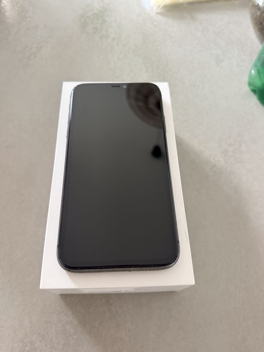 Apple Telefoni cellulari / Smartphones: iPhone 11 noir  – Usato da Pully venduto da Valoudu42 2