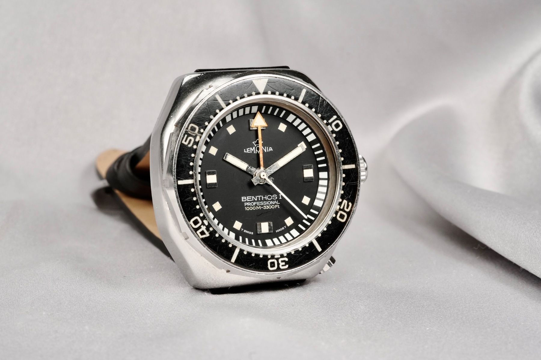Lemania Uhren: Lemania - Benthos I Professional 1000 Metres Automatic Diver – Gebraucht aus Morcote von chronoservice 2