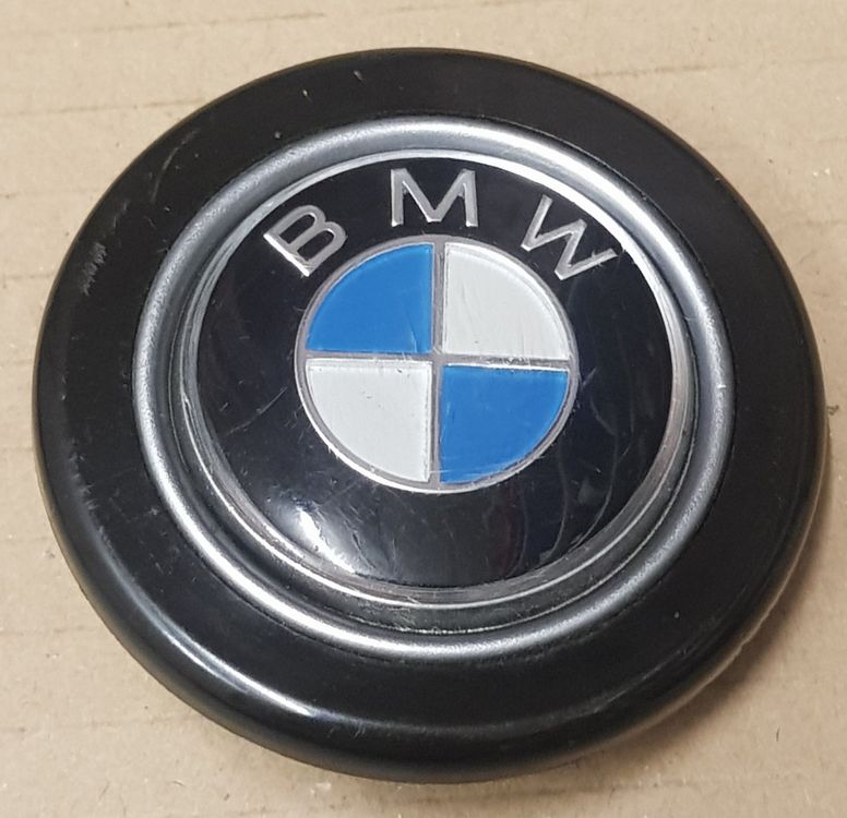 BMW Hupenknopf Raid Momo 5cm Einbaudurchmesser gebraucht 