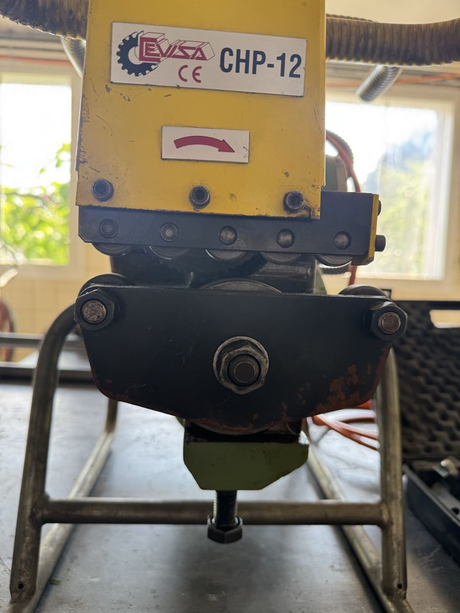 Toutes les machines: Schweisskantenformer CHP-12 – D'occasion à Bärau par Luschwa 1