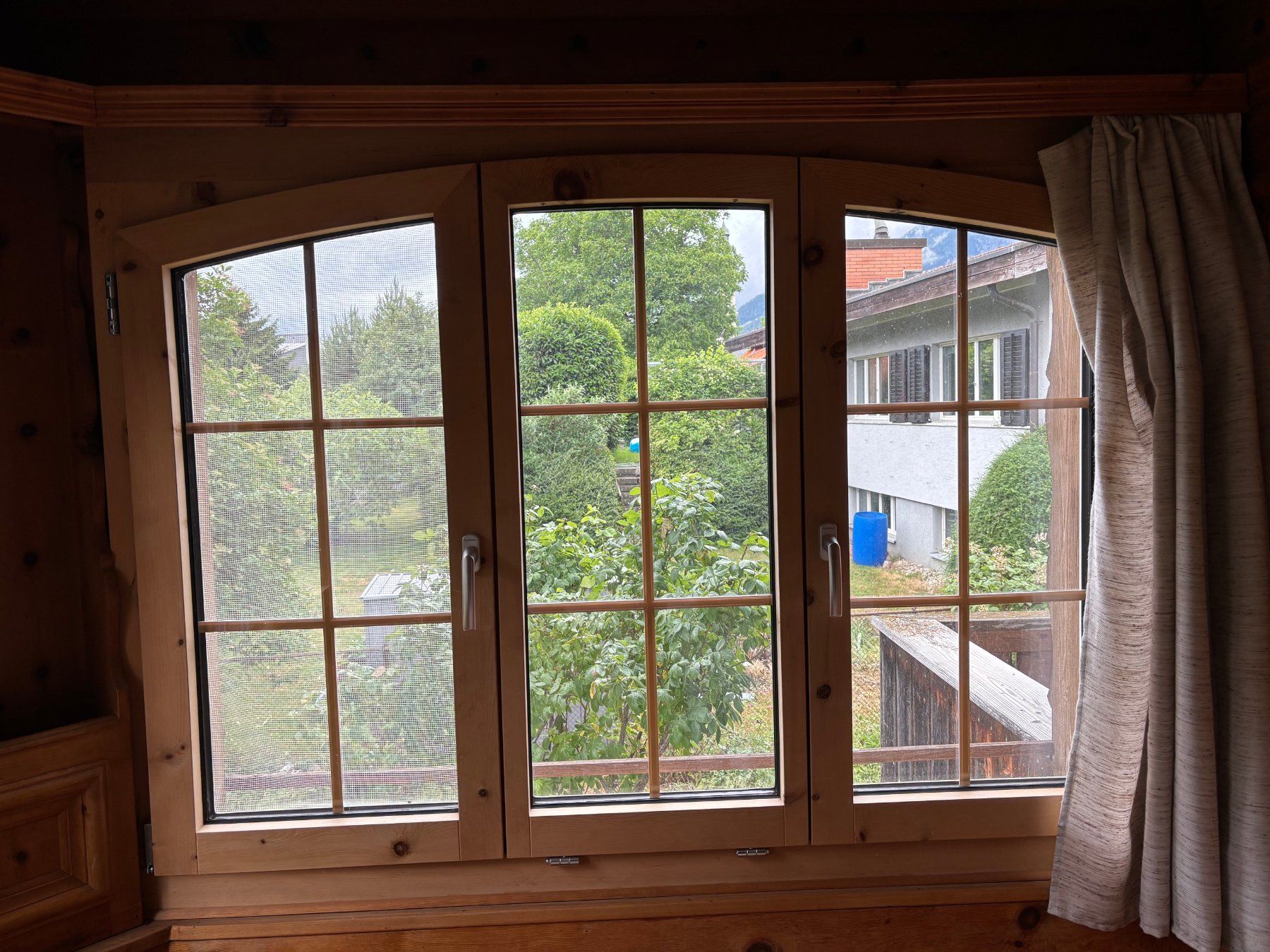 Finestre: Fenster mit Arvenholzrahmen – Usato da Domat/Ems venduto da Sumcurtgins