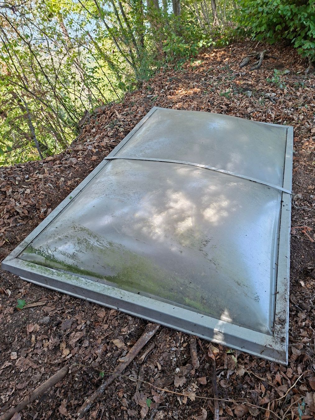 Rifugi: Dach aus Kunststoff – Difettoso da Rüegsbach venduto da Urs9990