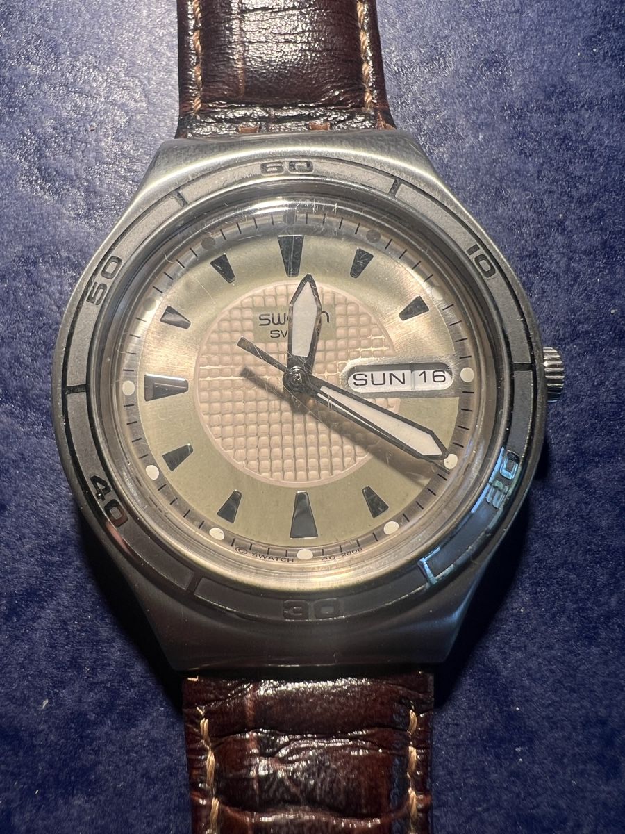 Swatch Montres: Swatch Uhr – D'occasion à Laufen par groove60