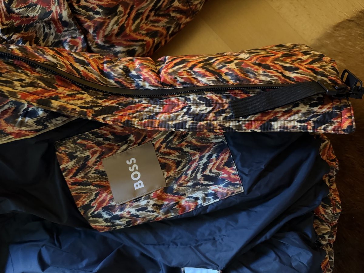 Hugo Boss Jacken: BOSS Damen Daunenjacke gemustert Grösse 40 – Neu (gemäss Beschreibung) aus Luzern von Mariab2502 3