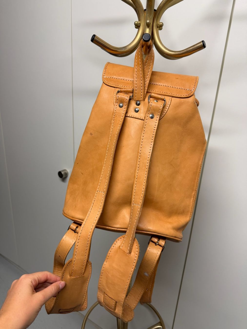 Rucksäcke: Rucksack Leder cognac Damen – Gebraucht aus Herrliberg von jun_rl8h 1
