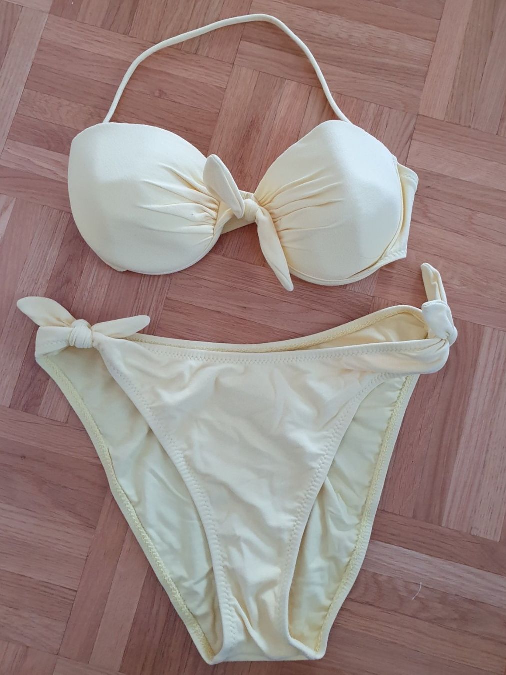 Badekleider & Bikinis: Maillot de bain South Pacific taille 44 – Gebraucht aus Prilly von RoDyRe