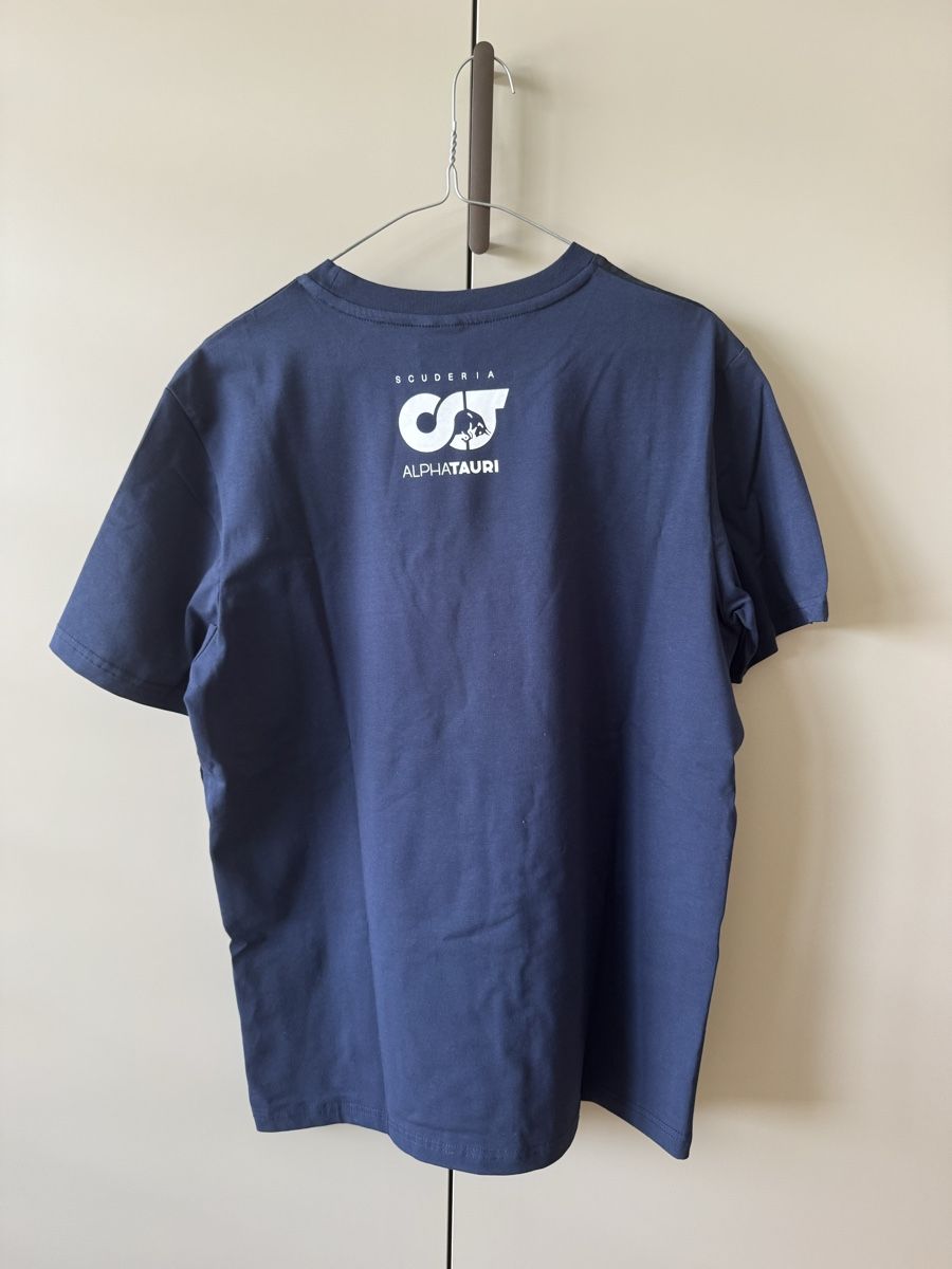 T-shirt: Alpha Tauri T-shirt  – Nuovo (secondo la descrizione) da Châtel-St-Denis venduto da Lou_Hock 2