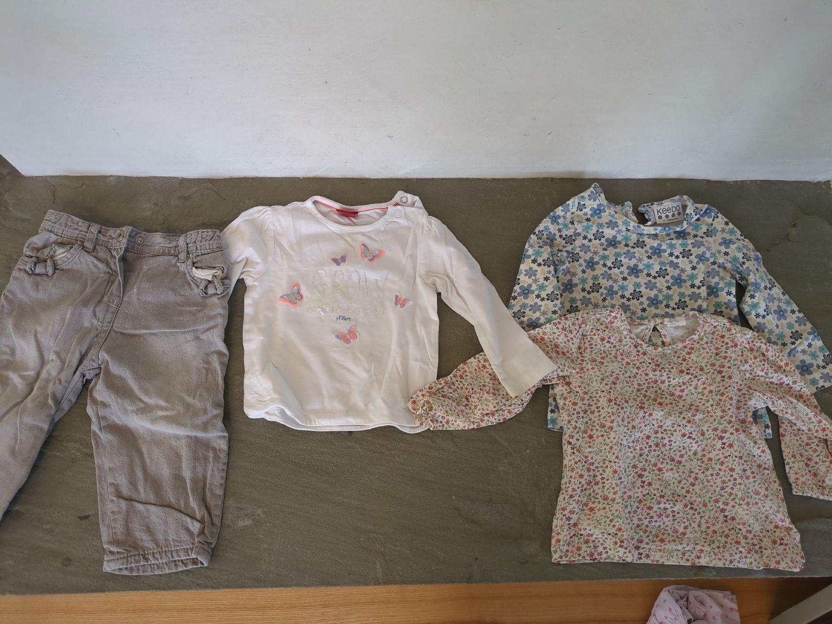 Lotti & Set di vestiti: grosses Kleiderpaket Gr. 74 – Usato da Oberhelfenschwil venduto da Tattar 6