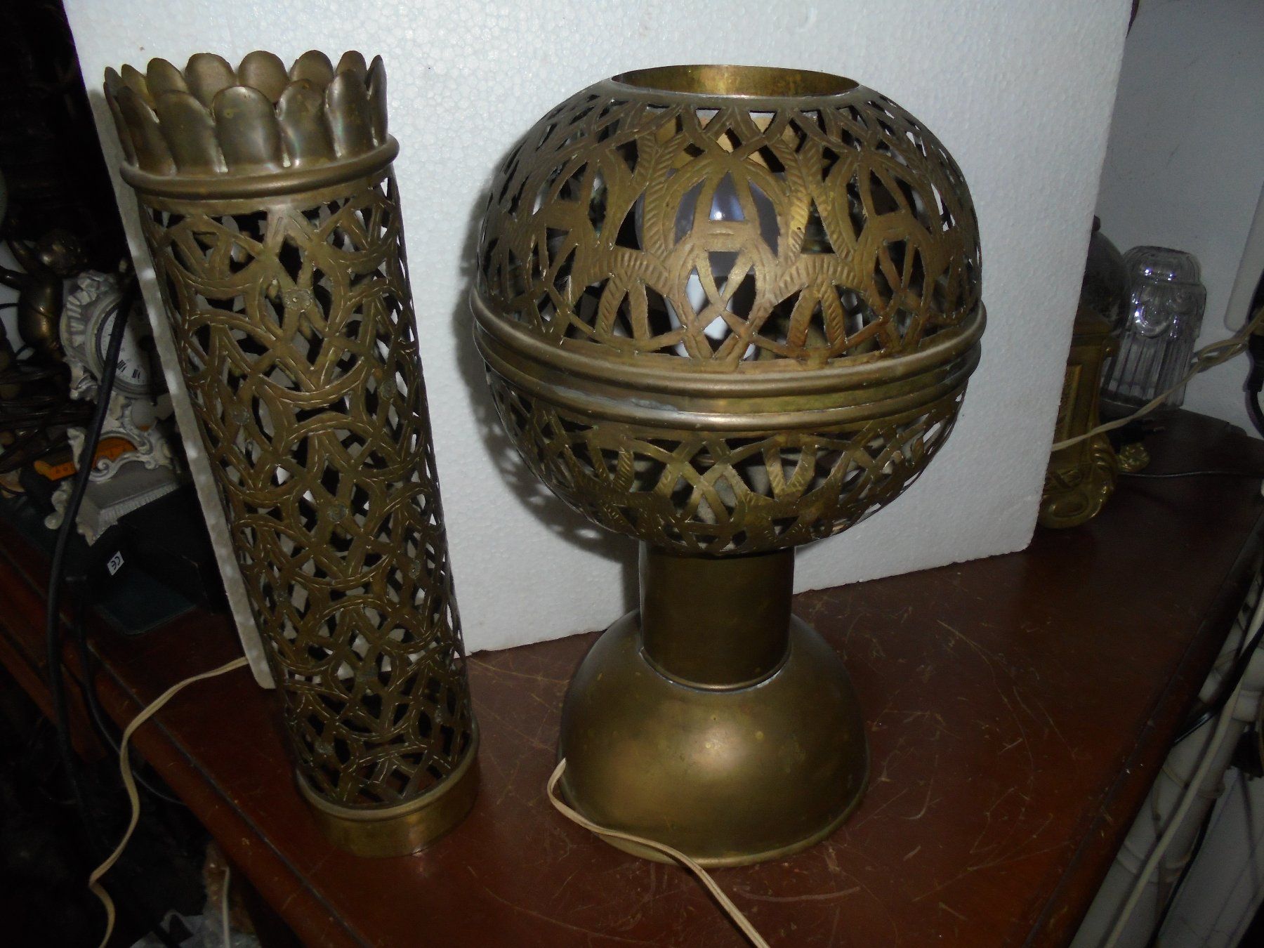 Lampade: Alte, grosse Tischlampe von ca. 1950 – Usato da Camorino venduto da Hunpete 5