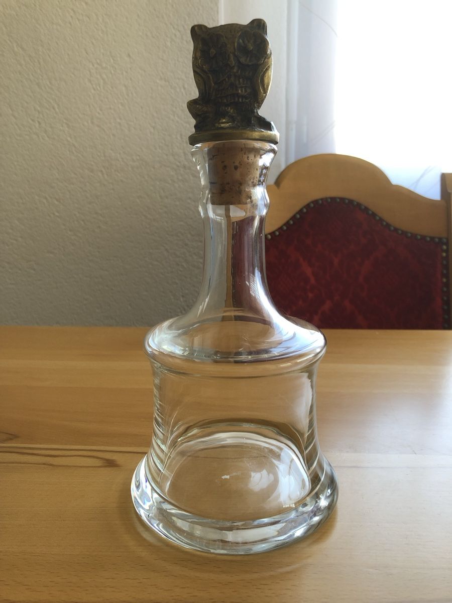 Caraffe: Karaffe mit Eulen-Verschluss, Messing – Usato da Worb venduto da Tyra07