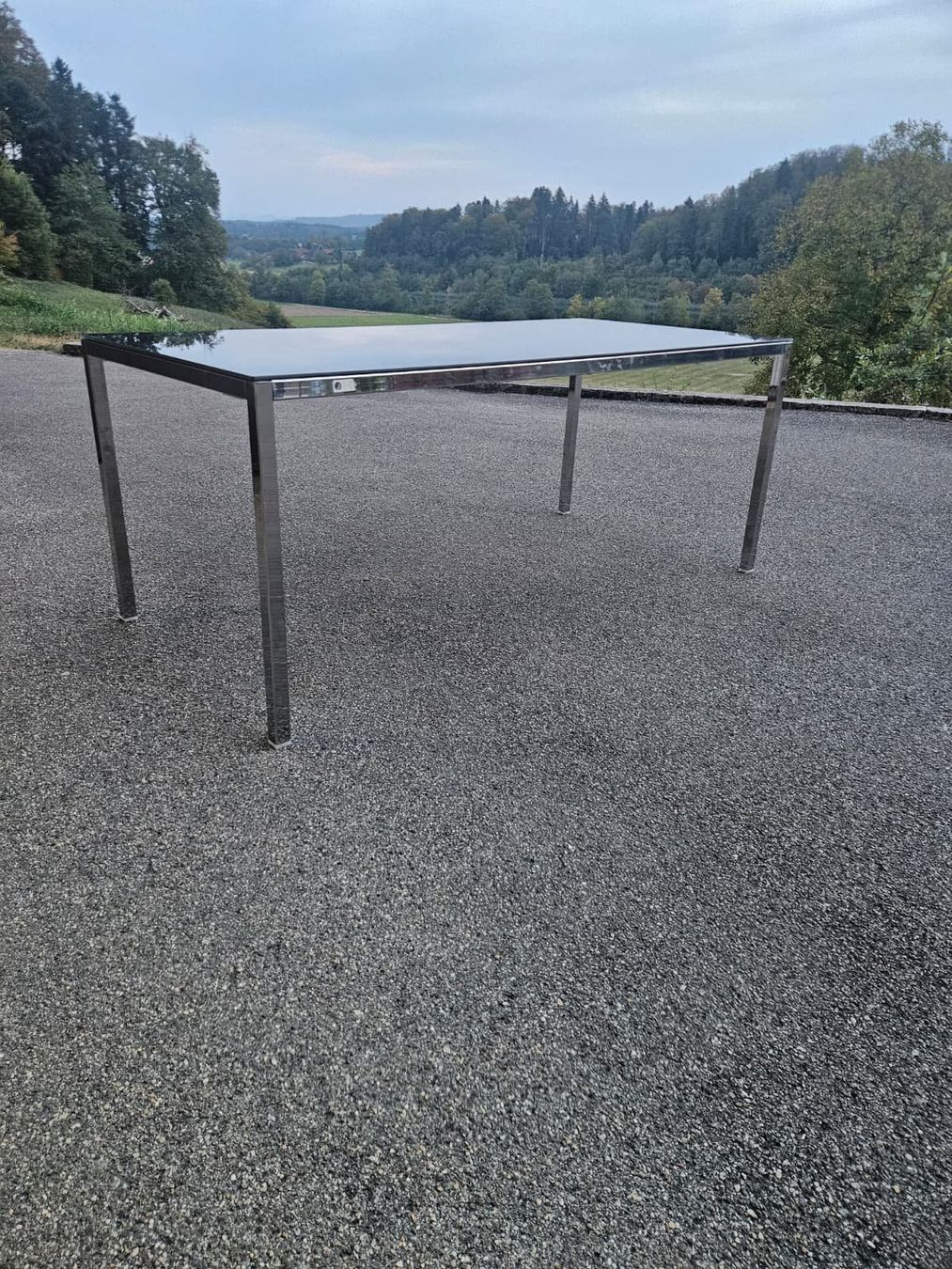 Tavoli: Tisch – Usato da Walliswil-Nbipp venduto da ksk839 3