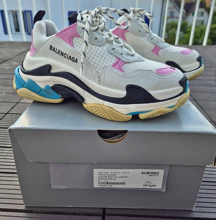 Balenciaga Scarpe da uomo: Balenciaga Triple S Sneaker – Usato da Zürich venduto da Duki88