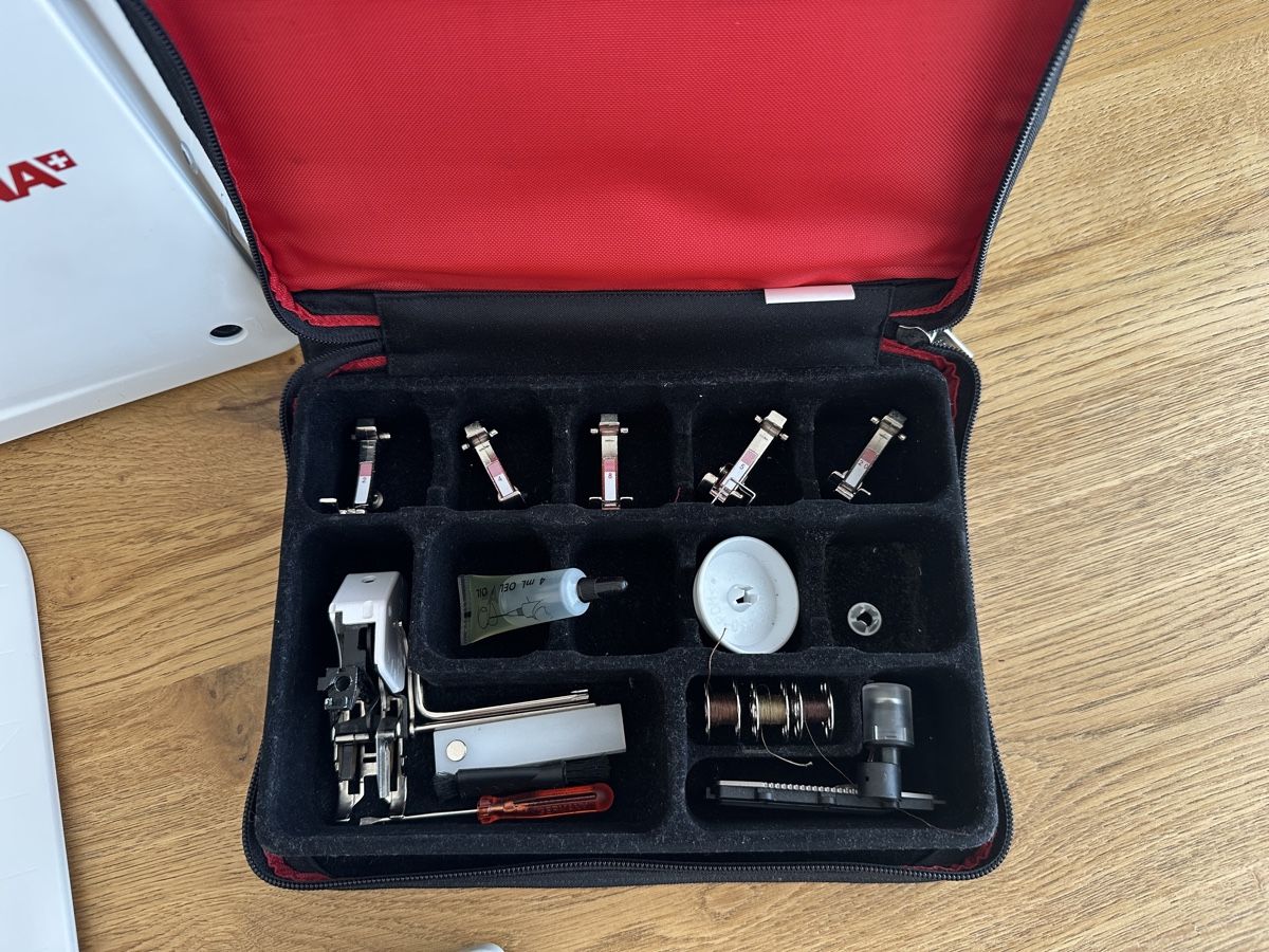 Bernina Macchine da cucire: Bernina B380 - Top Zustand – Usato da Schaffhausen venduto da pinca19 2