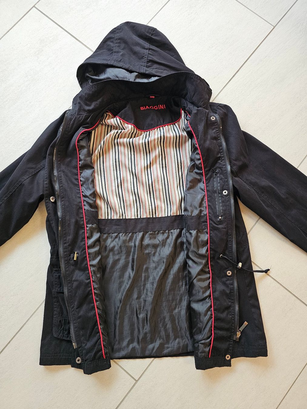 Vestes: schwarze Damenjacke Grösse 40 – D'occasion à Einigen par Pretorius66 4