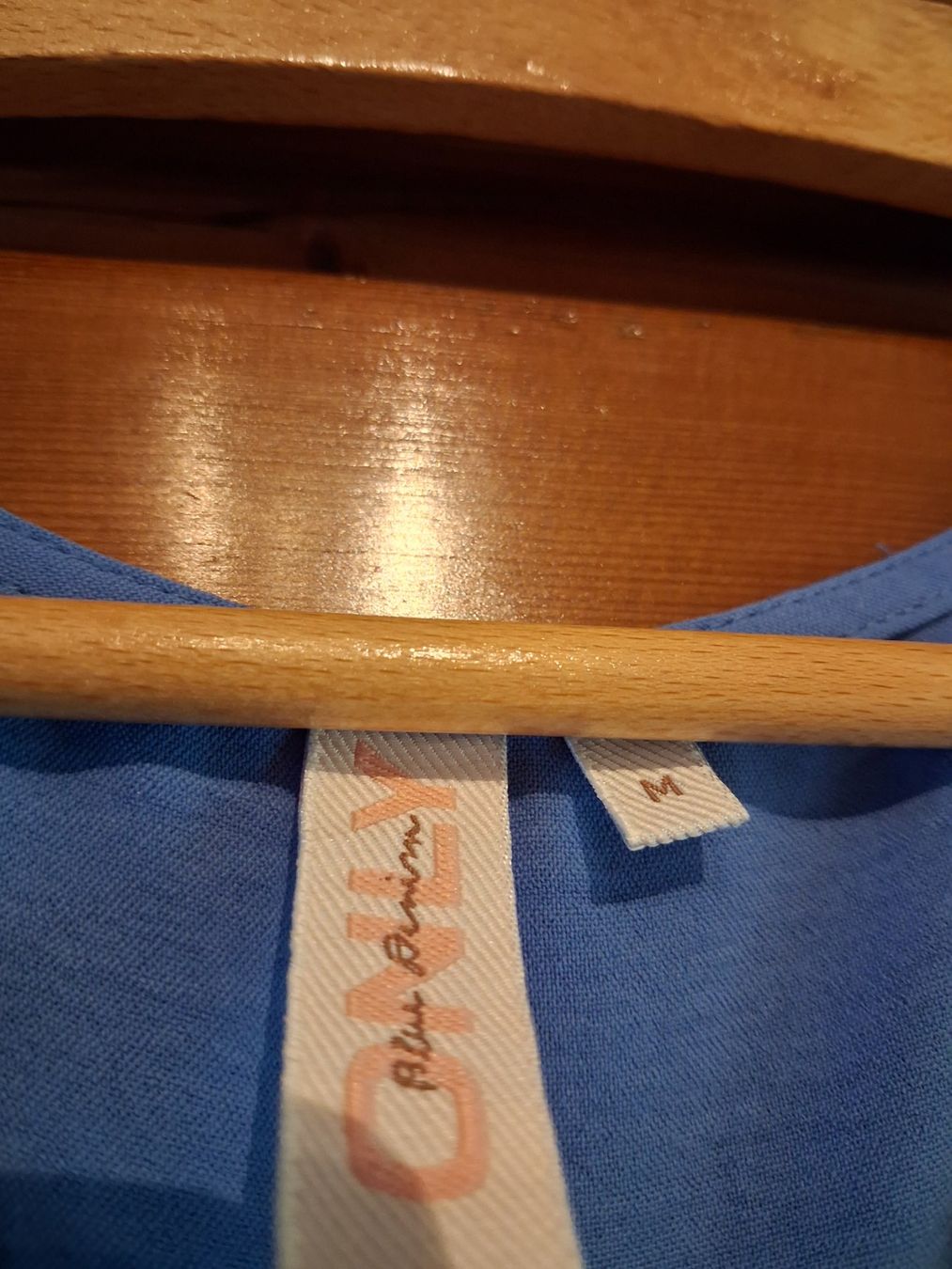 Only Blusen: BLUSE mit Spitze- ONLY - M - Türkis – Gebraucht aus Luzern von miocarobabbonetoscan 2