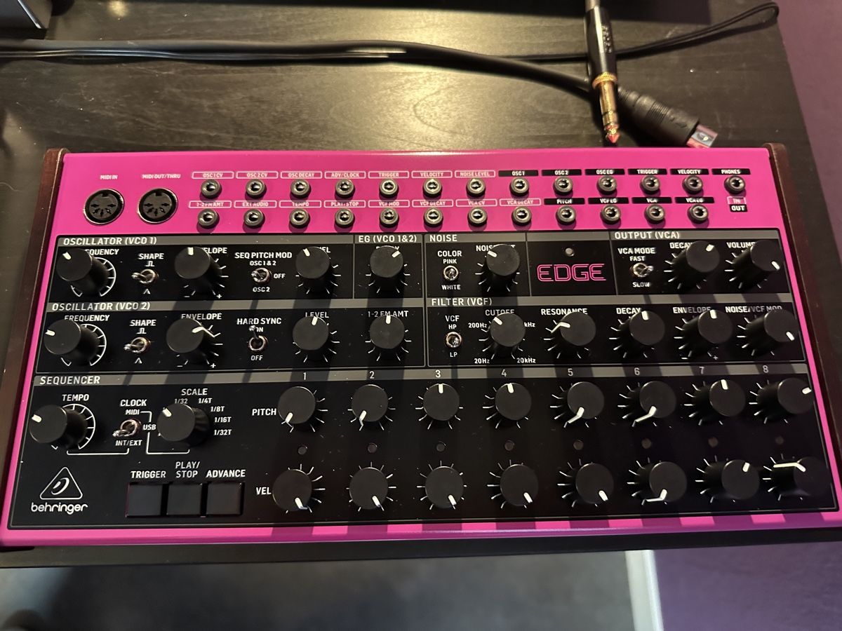 Behringer Musikinstrumente: Behringer Edge – Gebraucht aus Recherswil von