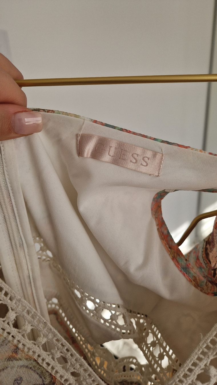 Guess Vestiti: Kleid, festlich, Guess – Nuovo (secondo la descrizione) da Pratteln venduto da Evolet.01 4