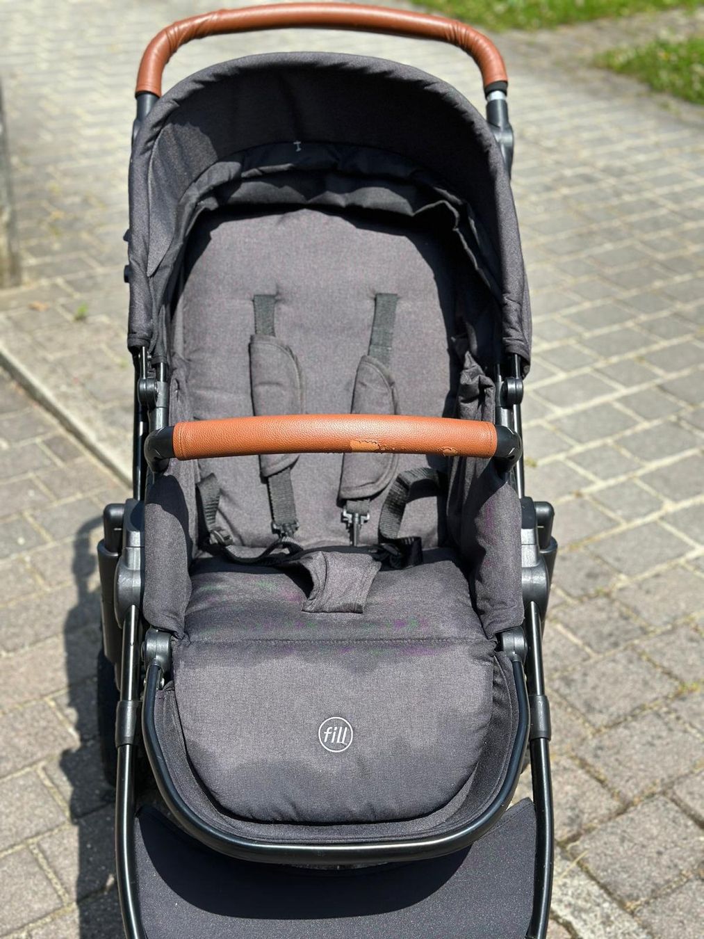 Fillikid Kinderwagen: Kinderwagen Set Fill Tiger dunkelgrau Melange – Gebraucht aus Sissach von MadEdd 1