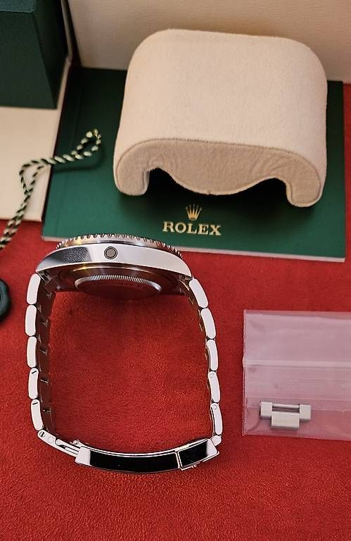Rolex Uhren: Rolex Sea Dweller 126600 – Gebraucht aus Stein am Rhein von Cashflow555 2