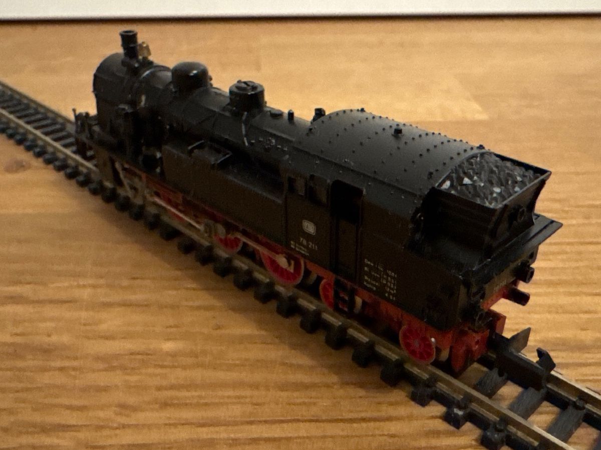 Arnold Modellini di ferrovie: Arnold 2270 Dampflok DB BR 78 211 – Usato da Schlierbach venduto da Look8 1